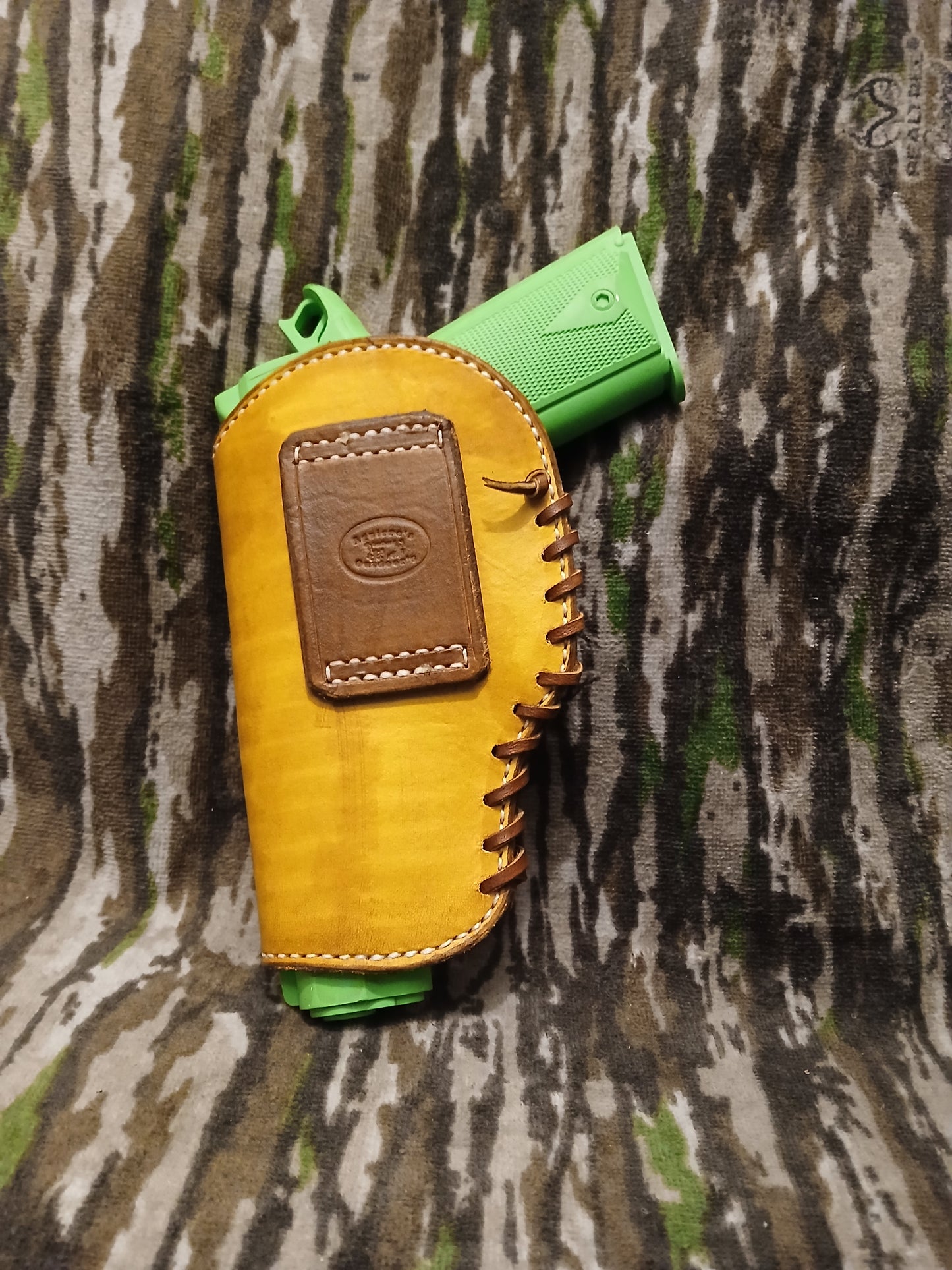 Buckskin holster (medium)
