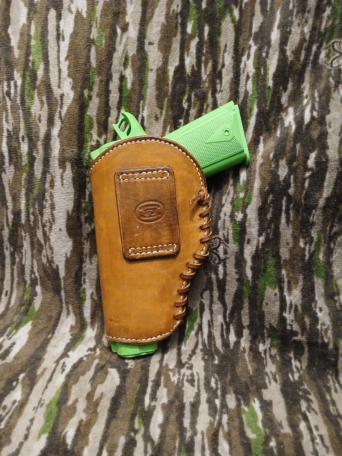 Dark brown holster (medium)