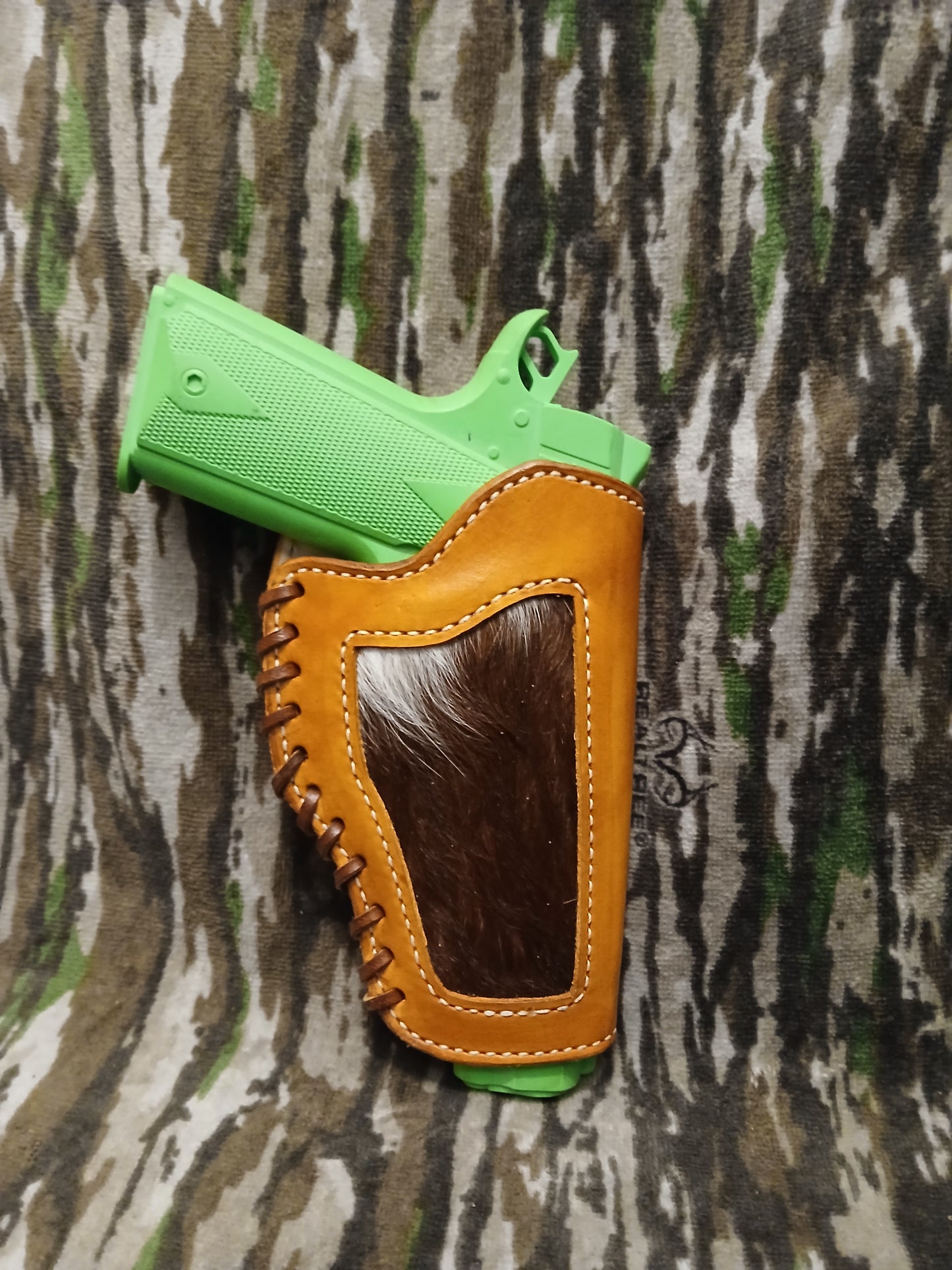 Saddle tan holster (medium)