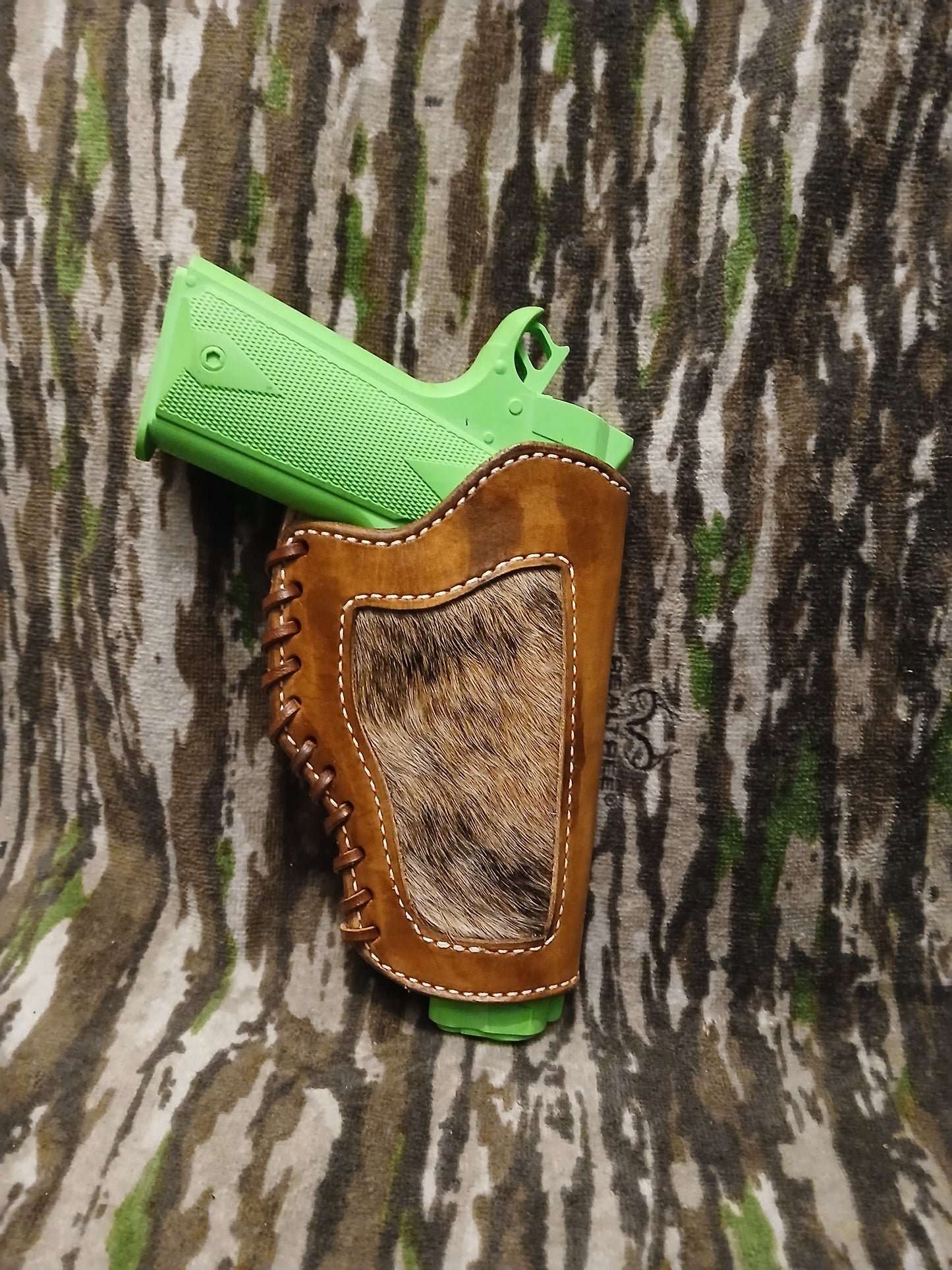 Dark brown holster (medium)